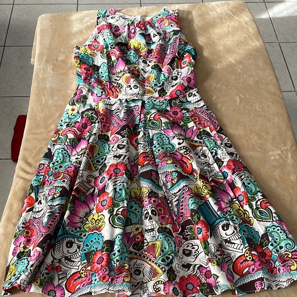 beautiful moixa dress. - Picture 2 of 5